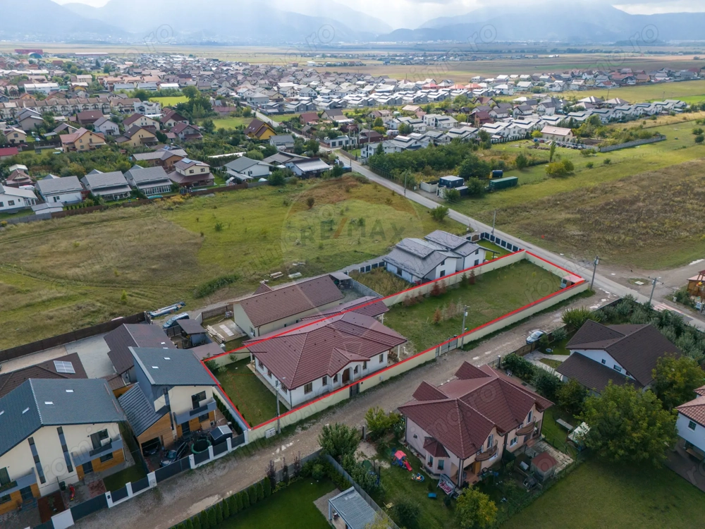 Casă single pe un nivel, construcție premium–Cartier Izvor, Tărlungeni