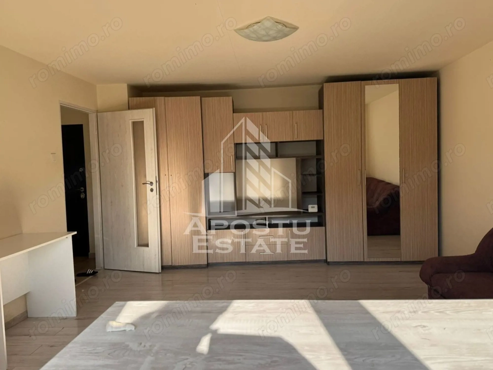 Apartament de vanzare cu 1 camera, etaj intermediar, centrala proprie, Mircea cel Batran