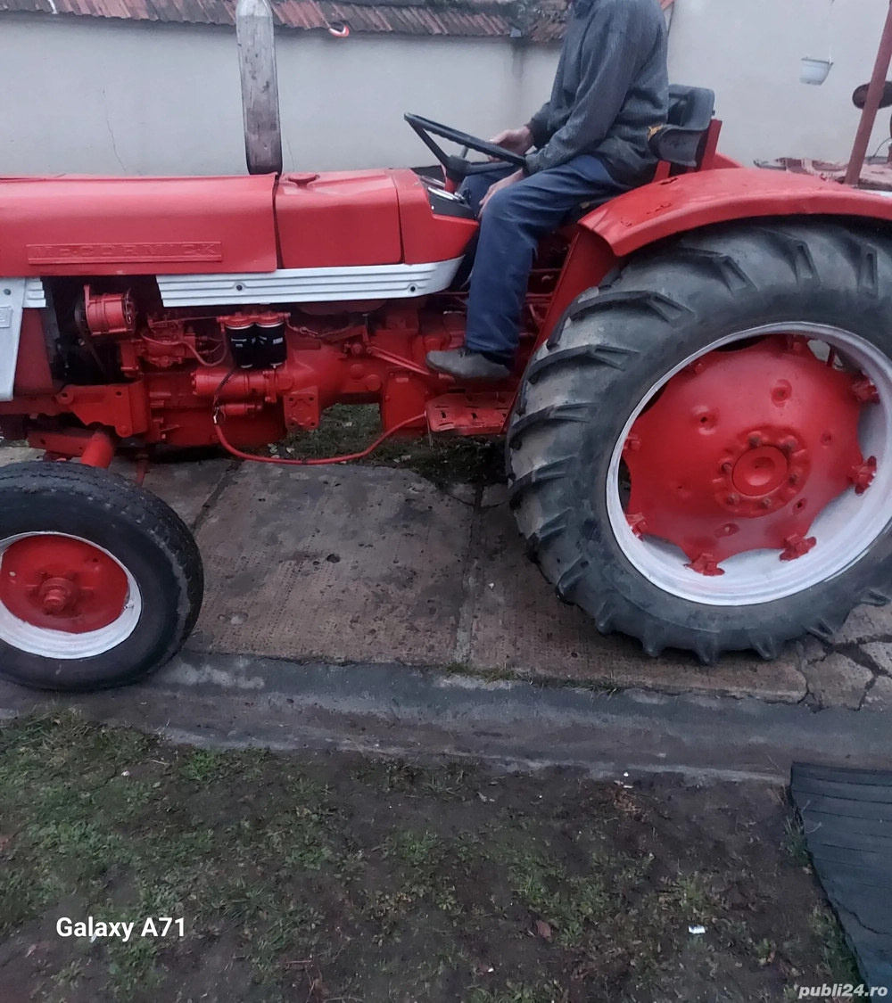 international 423 Mccormick 