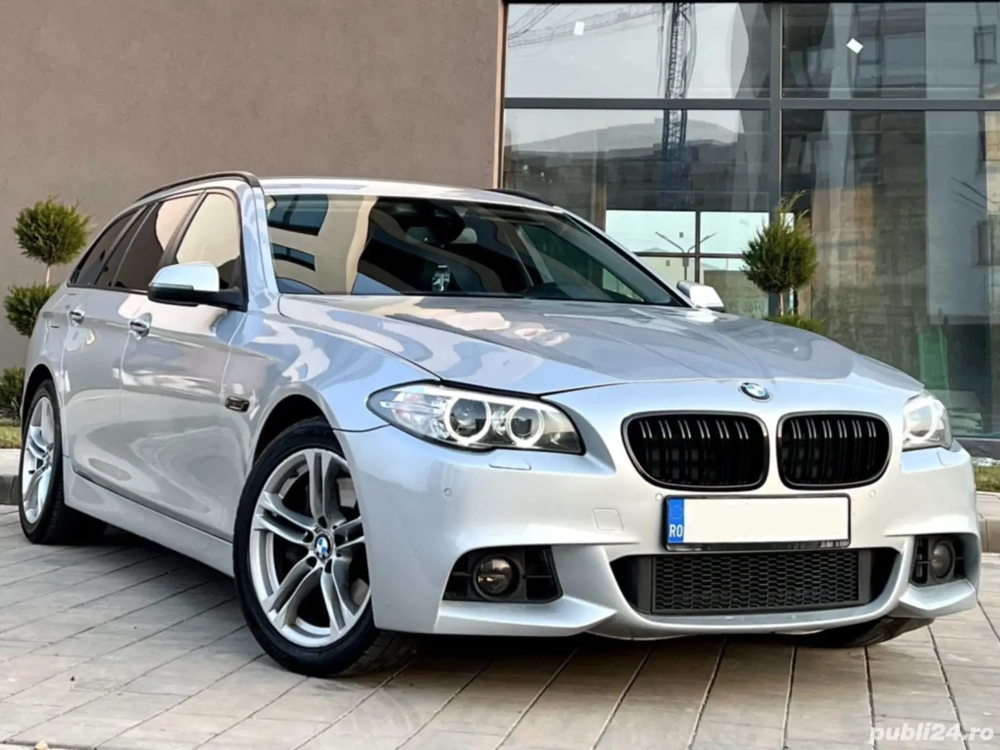 BMW 525 d XDrive pachet M interior seria 7 an 2016