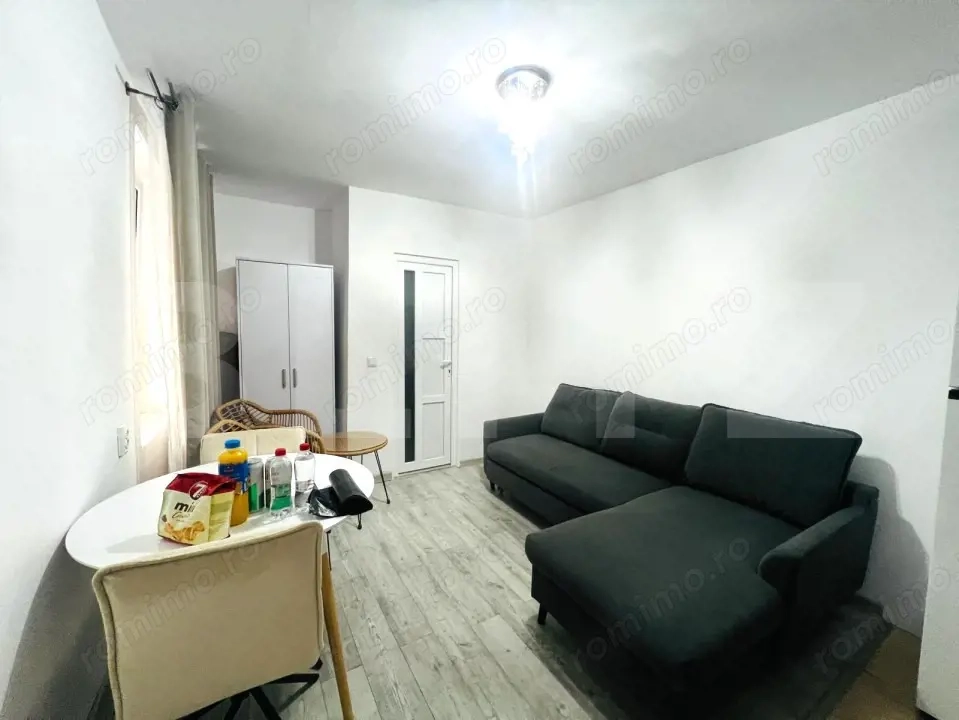 Garsoniera in centrul Clujului, 19 mp, 15 mp terasa, zona strazii Baritiu