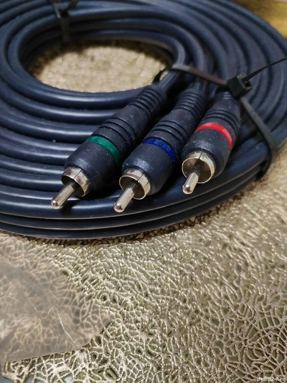 Vând cabluri cu mufă chinch 