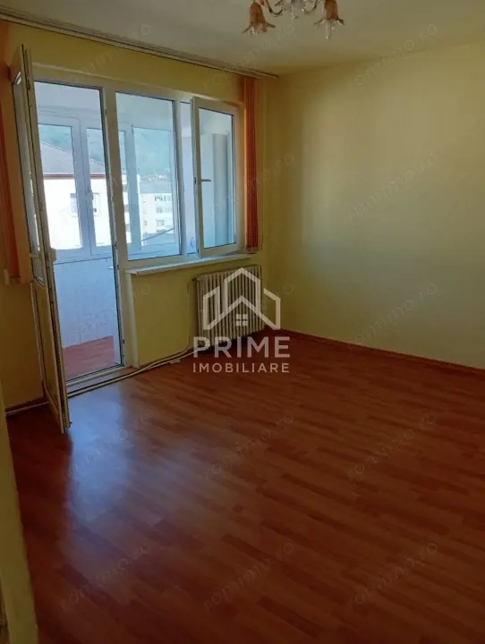 Apartament 3 camere | 67 mp| zona Cugir 