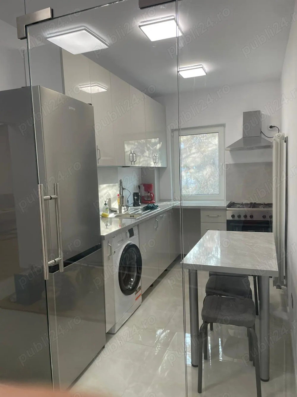 Berceni, Piata Sudului, Delta Vacaresti, etaj 3, apropiere metrou