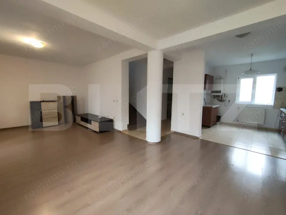 Casa 110 mp utili, curte proprie fata/spate, 2 niveluri, Cartier Europa