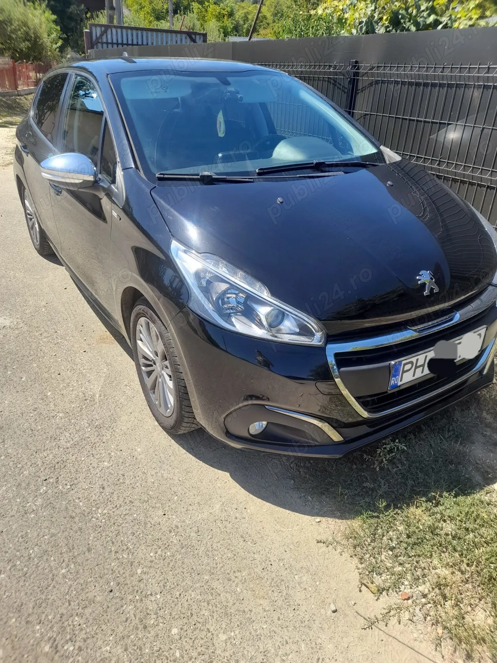 Vand Peugeot 208, 1.2 Benzina + GPL EURO 6