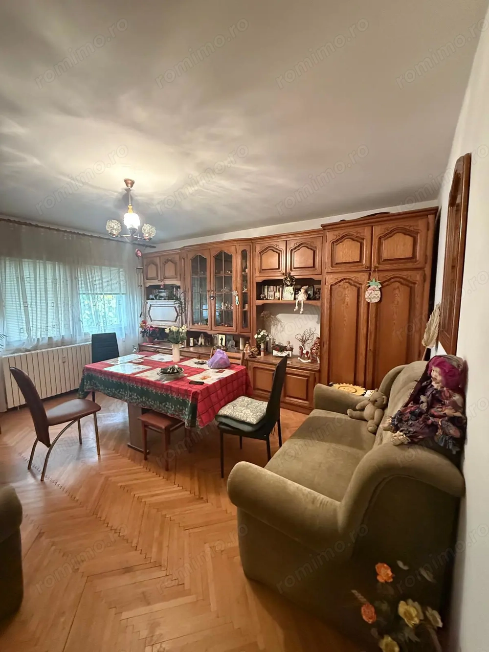 MT238 Apartament 2 camere, parter inalt SAGULUI, centrala proprie