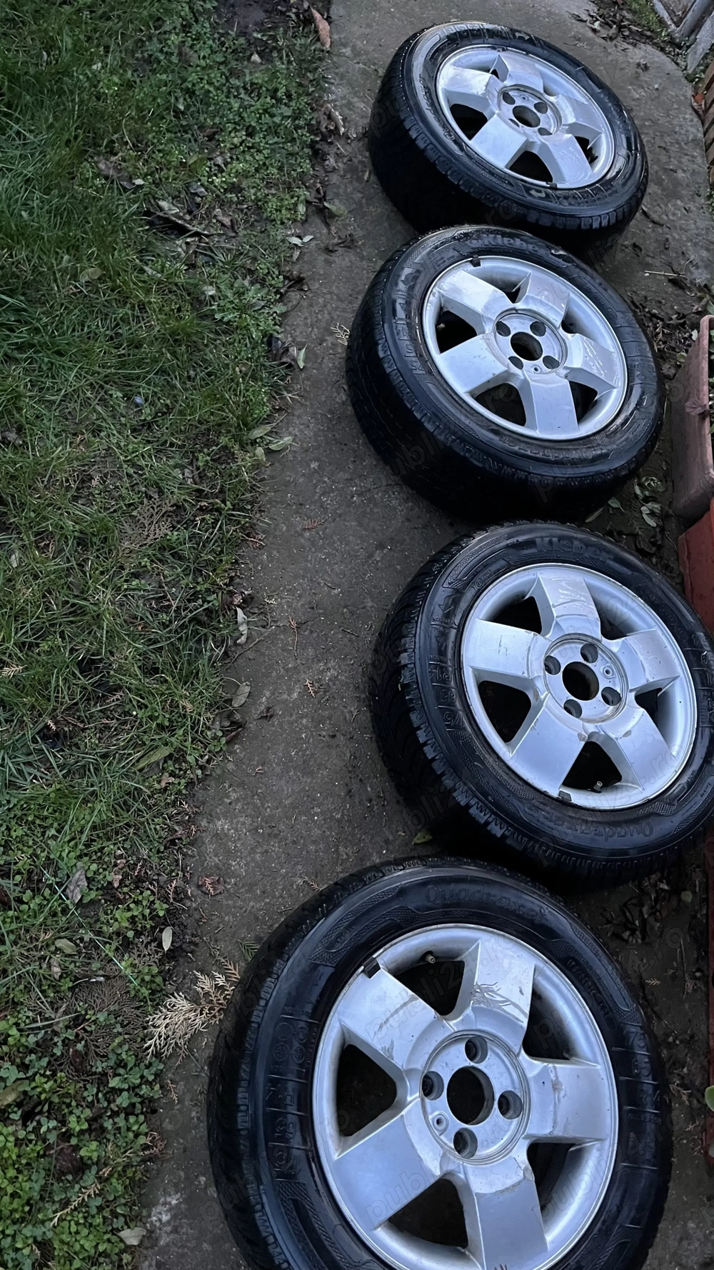 Vand anvelope Kleber allseazon 175/65R14 +jante aliaj Clio 2