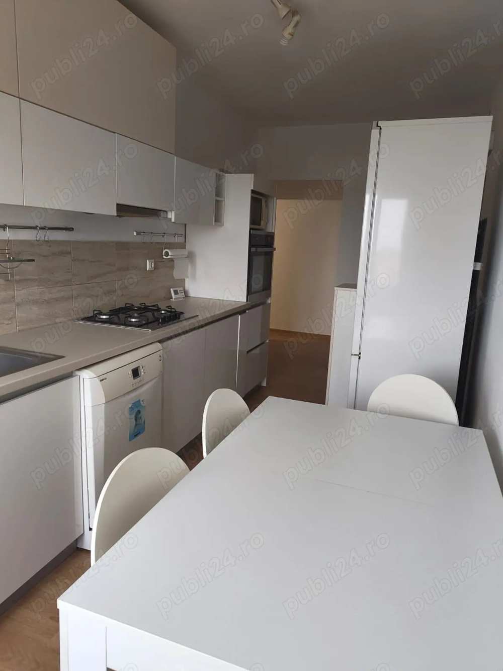 Apartament 3 camere fara comision zona Girocului Mureș