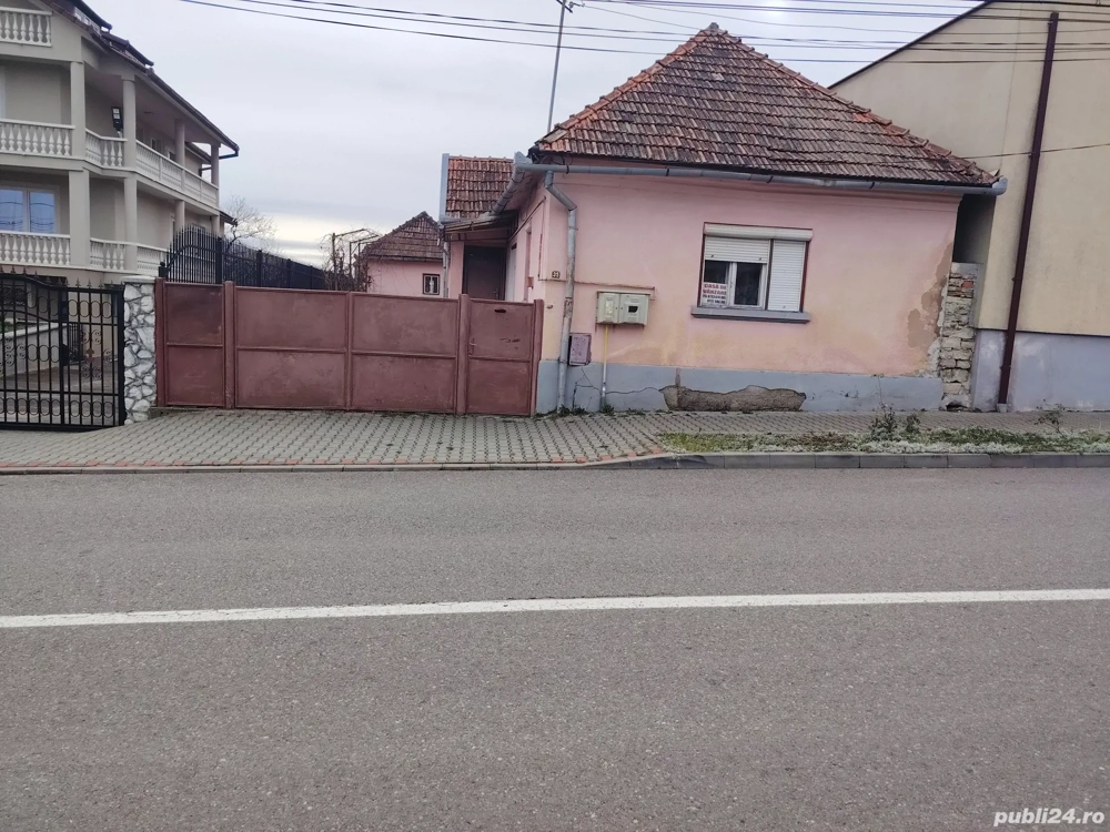 Casa de vanzare