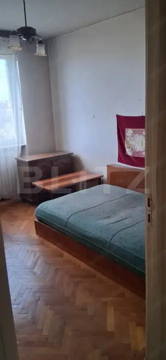 Vanzare urgenta - Apartament cu 4 camere, 76 mp, zona Centrala -Brasov - 118.000