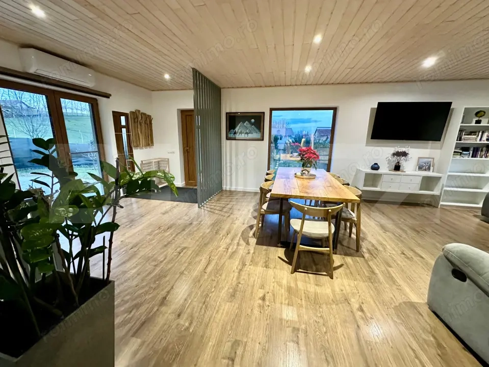 Casă modernă 4 dormitoare, teren de 1591 mp, cu foișor și livada,Limba-Ciugud