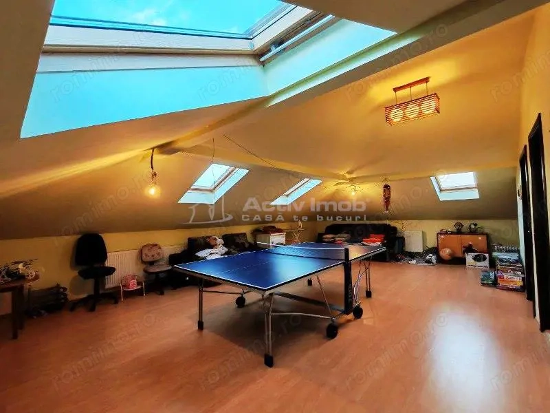 Vanzare Casa  - Vila - Prelungirea Ghencea - Margelelor - teren 300mp -  235000E-  NEGOCIABIL - Comi