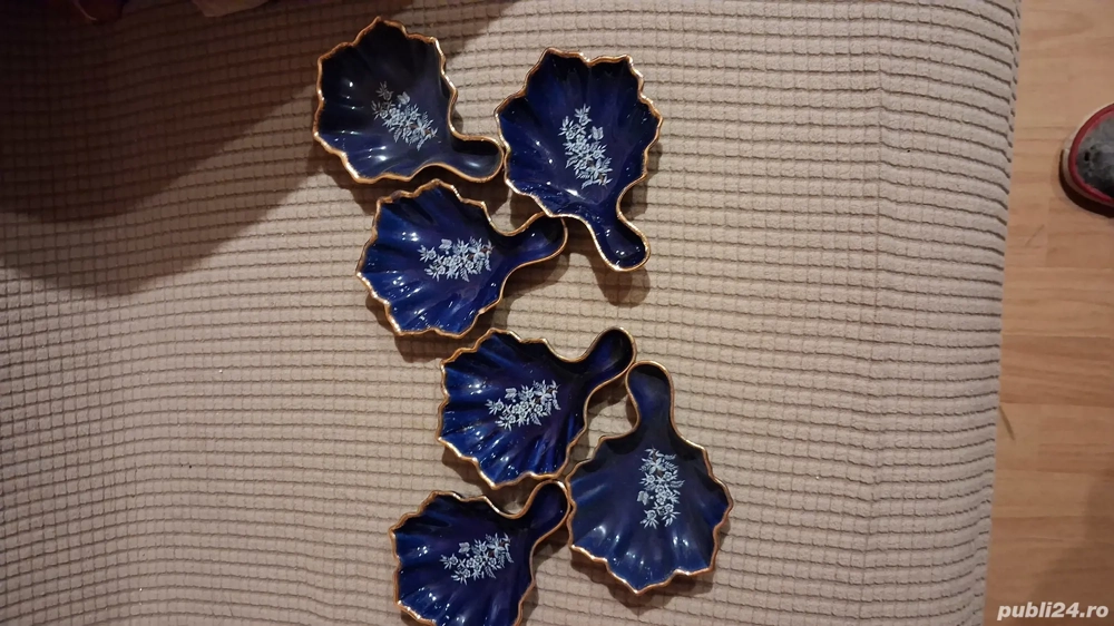 Set farfuriute mici,anii80