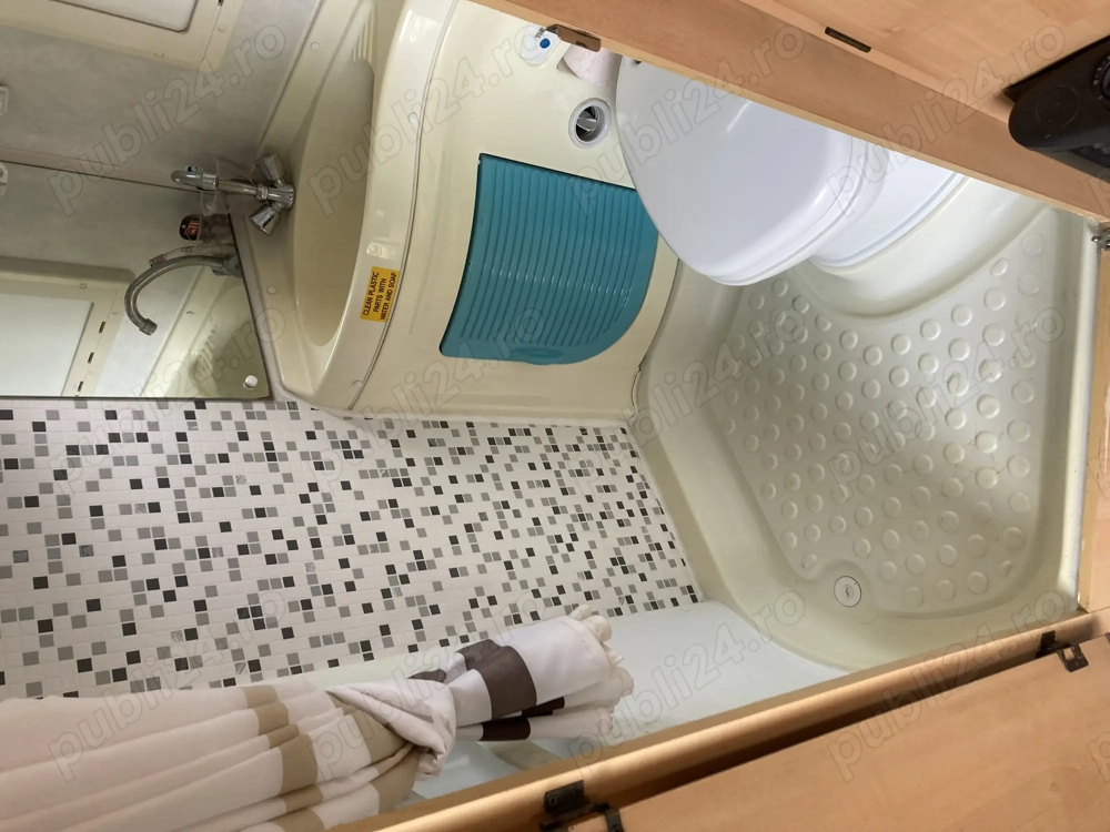 Vând autorulotă - stare foarte bună 