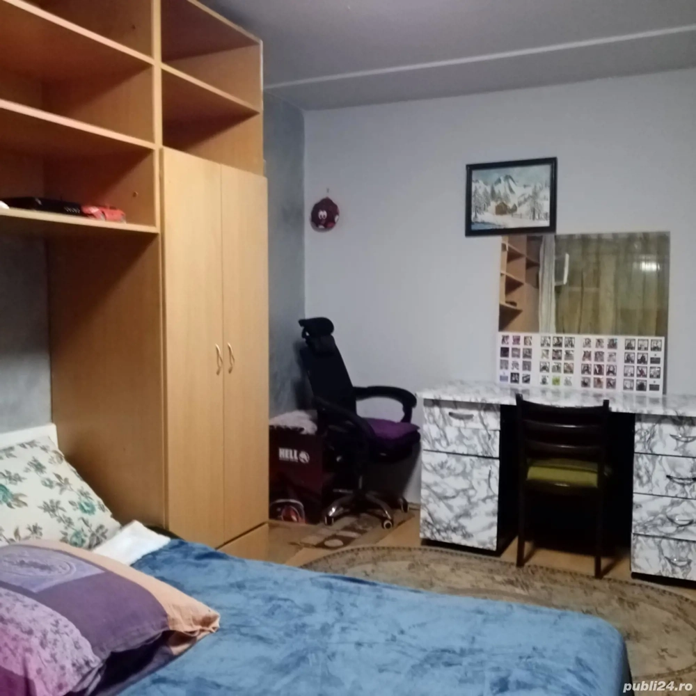 Vând apartament cu doua camere. 