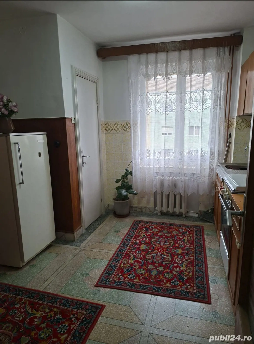 Apartament 4 camere, decomandat Sanmartin