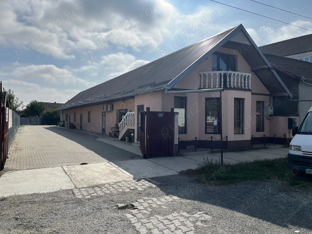 Vand sau Inchiriez spatiu comercial