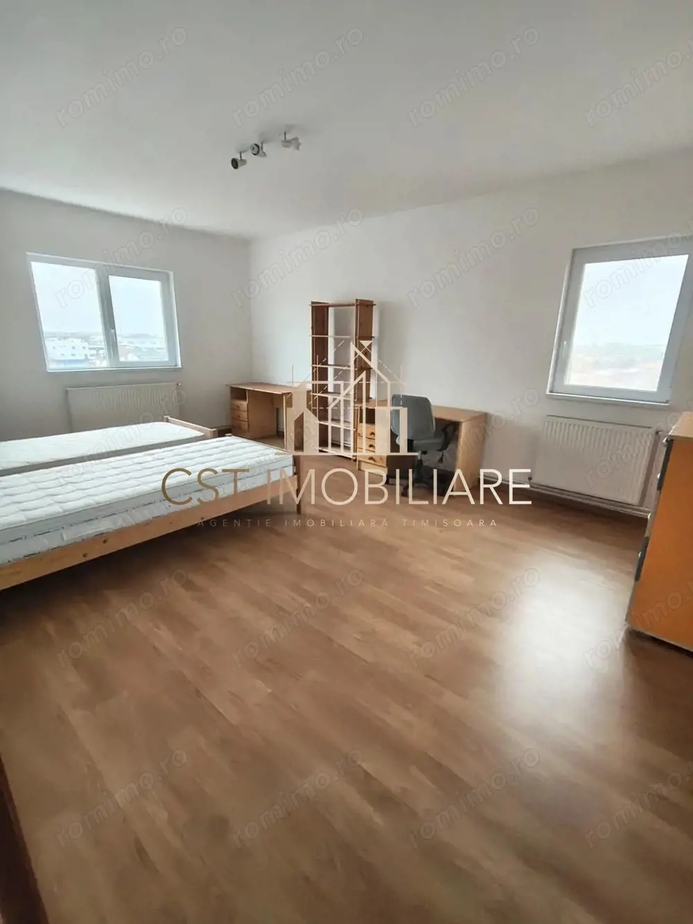 Apartament 3 camere, decomandat, renovat, etaj 5 - Centrala proprie