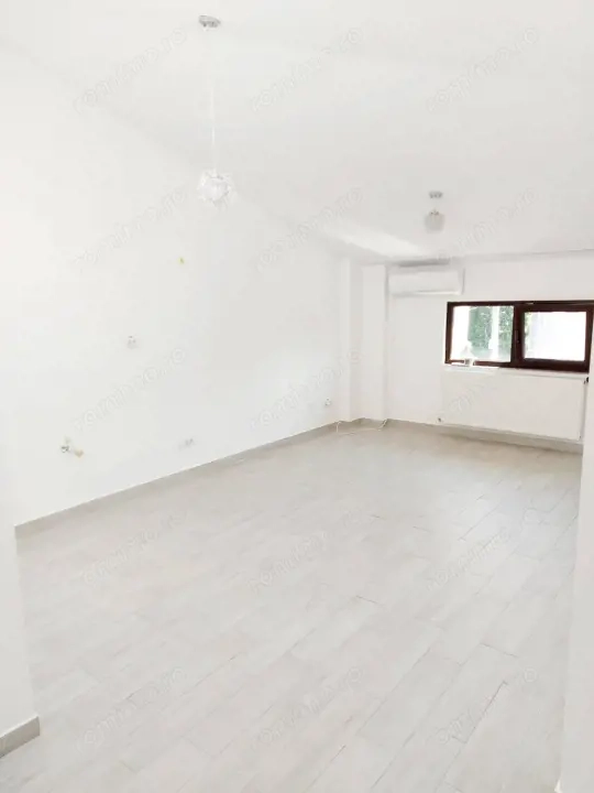 Spatiu 45mp 2 birouri Centru Independentei UMF 