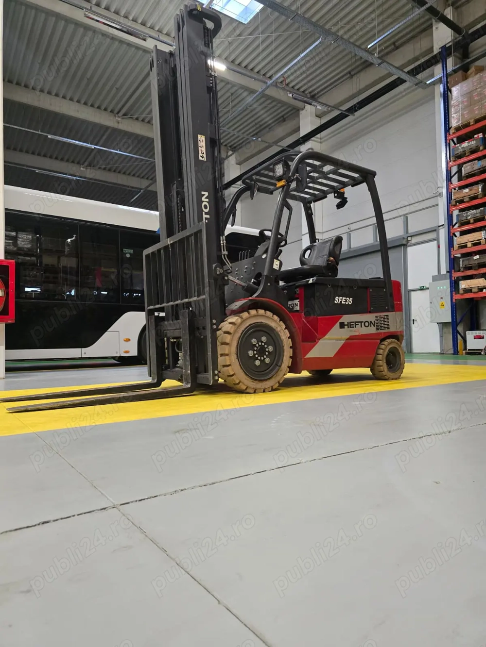 Stivuitor electric 3.5, marca Hefton, model SFE35, rulat