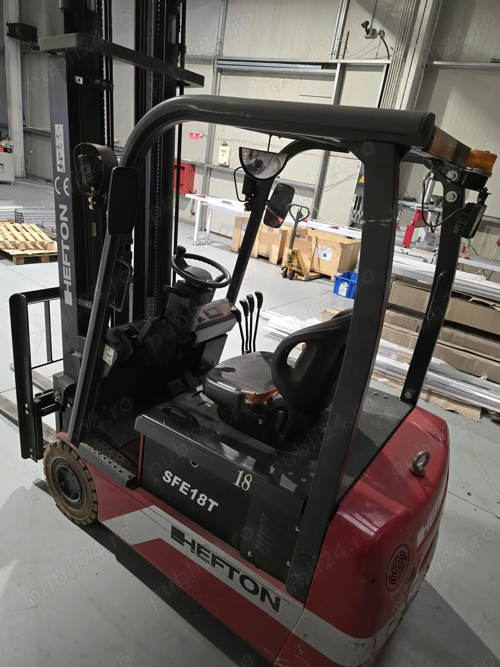 Stivuitor electric cu 3 roti, 1.8T, marca HEFTON, model SFE18T