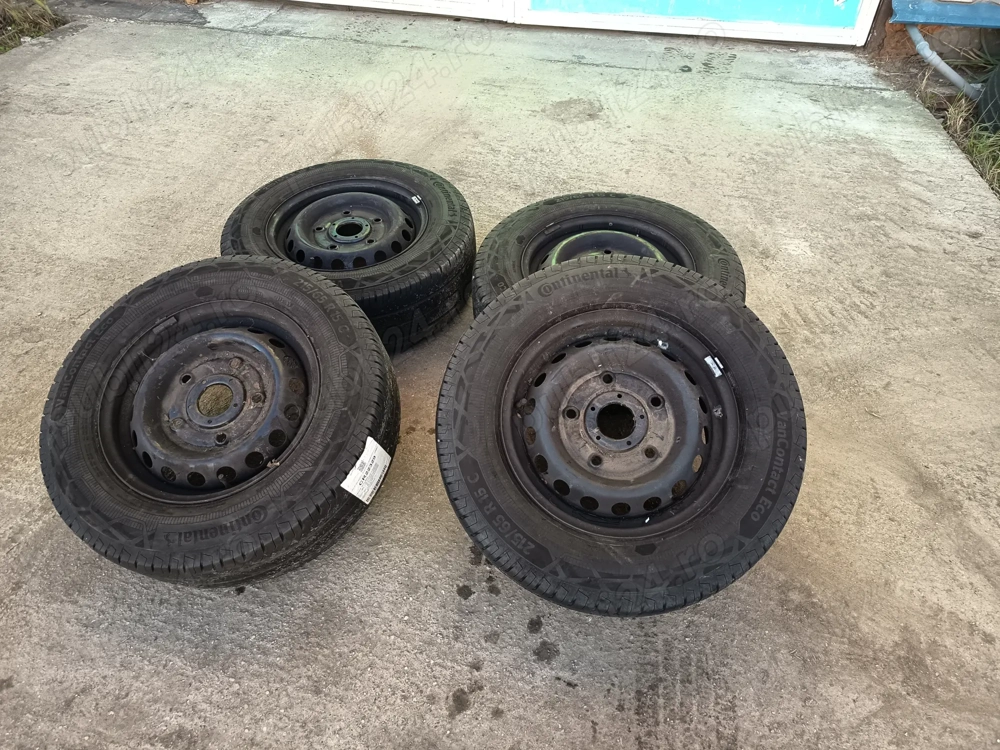 Roti complete jante Ford cu anvelope Continental 215/65R16C