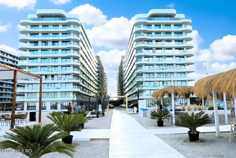Sea On - Mamaia Nord, 3 camere, etajul 1, terasa cu vedere la mare!
