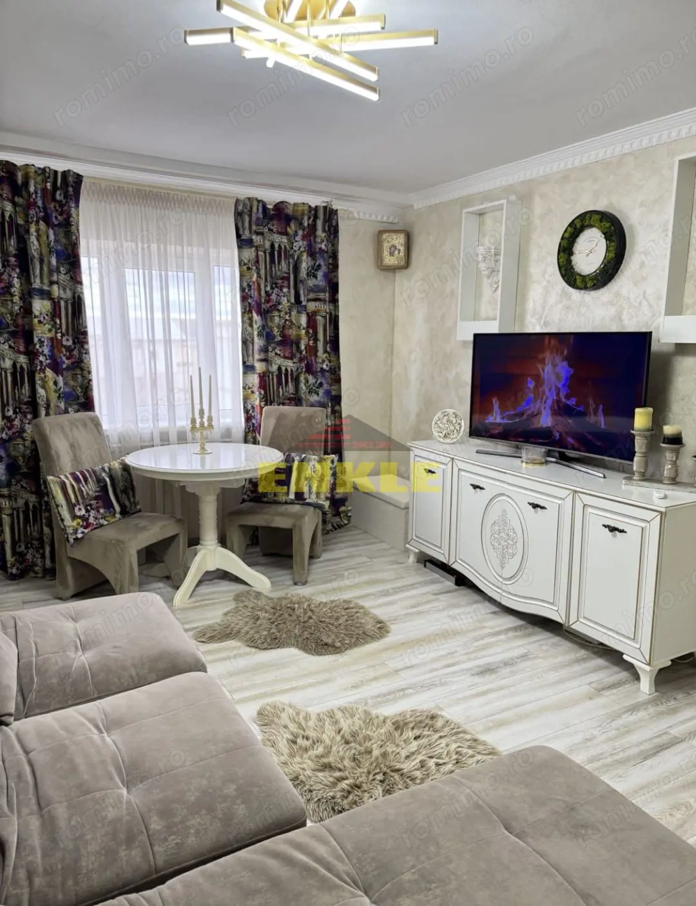 De vânzare apartament 2 camere decomandat, complet mobilat și utilat