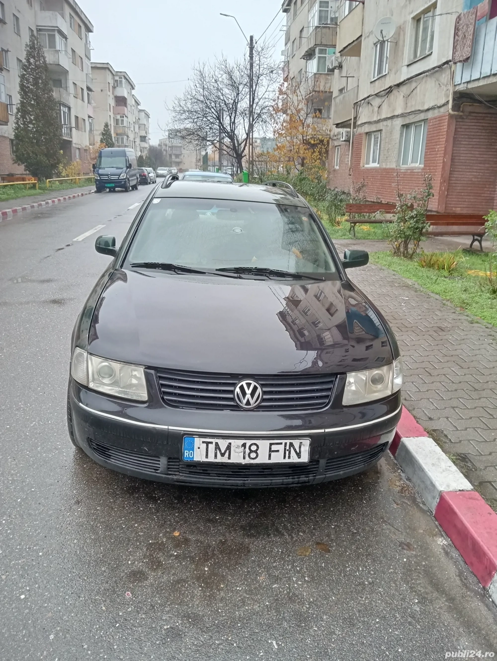 Vând VW Passat an 99 motorină în stare de funcționare proprietar taxe la zi culoare verde 