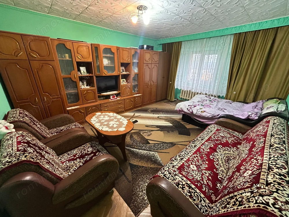 Apartament 1 camera, decomandat - Cugir