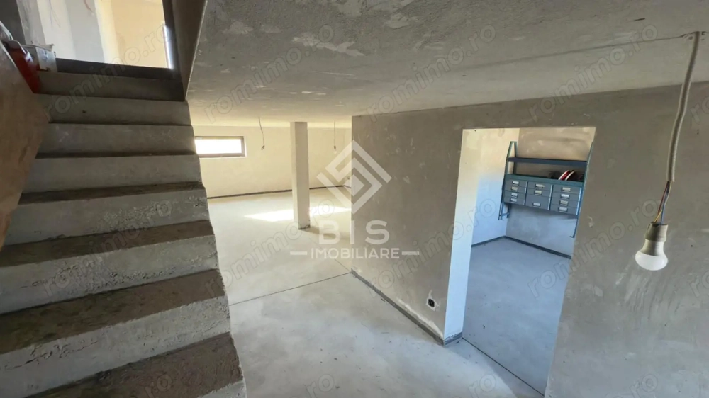 Casă 3 camere, 185mp, semifinisată, D+P+E