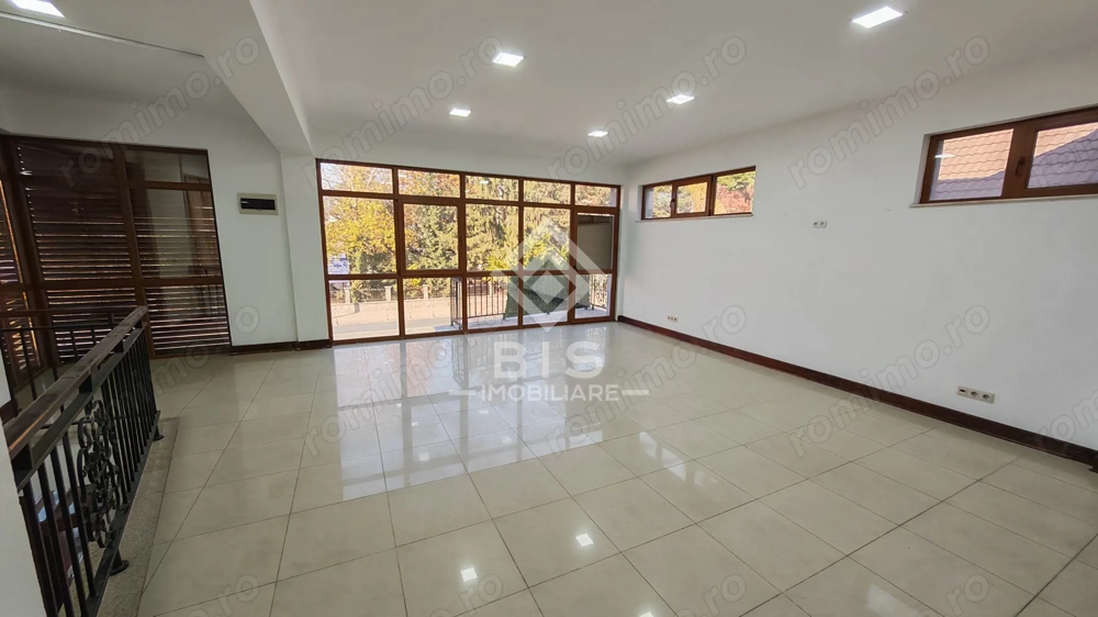 Spațiu Generos de Închiriat - 90 mp Utili - Zonă Ultra-Centrală.