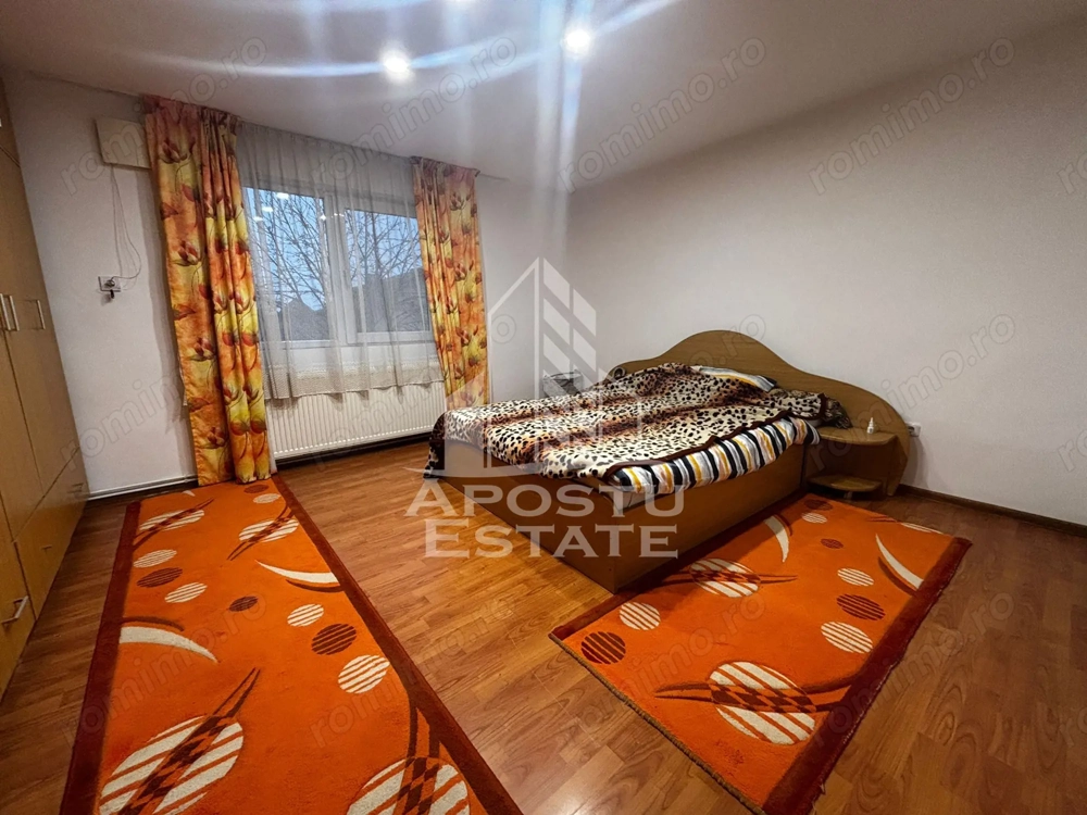Apartament la casa cu 2 camere, curte proprie, Ghiroda