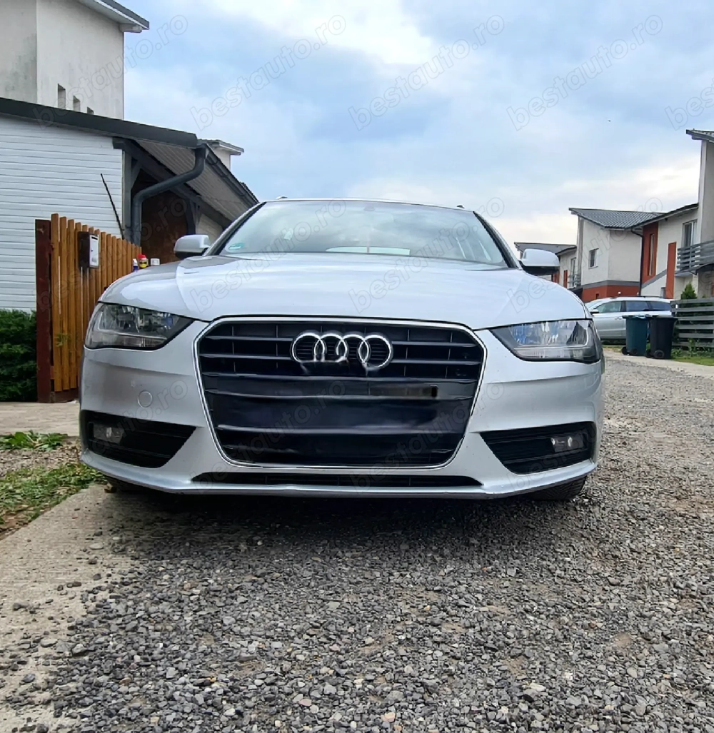 Audi A4  B8 2.0 2013 pret in   Negociabil