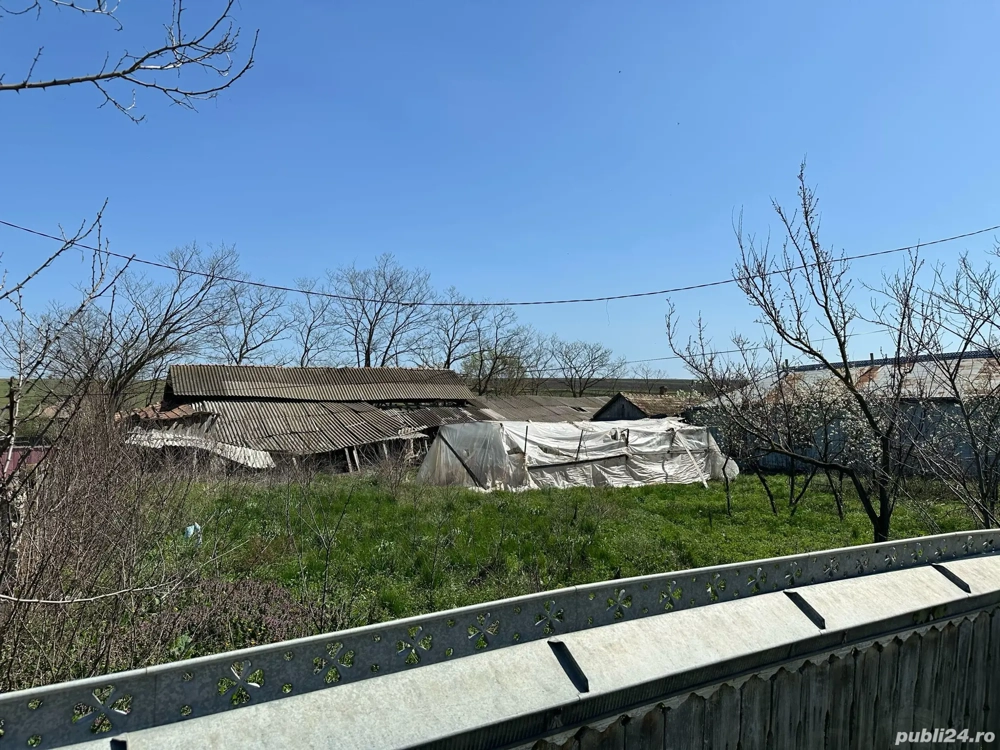 casa satul  podriga comuna draguseni judetul botosani