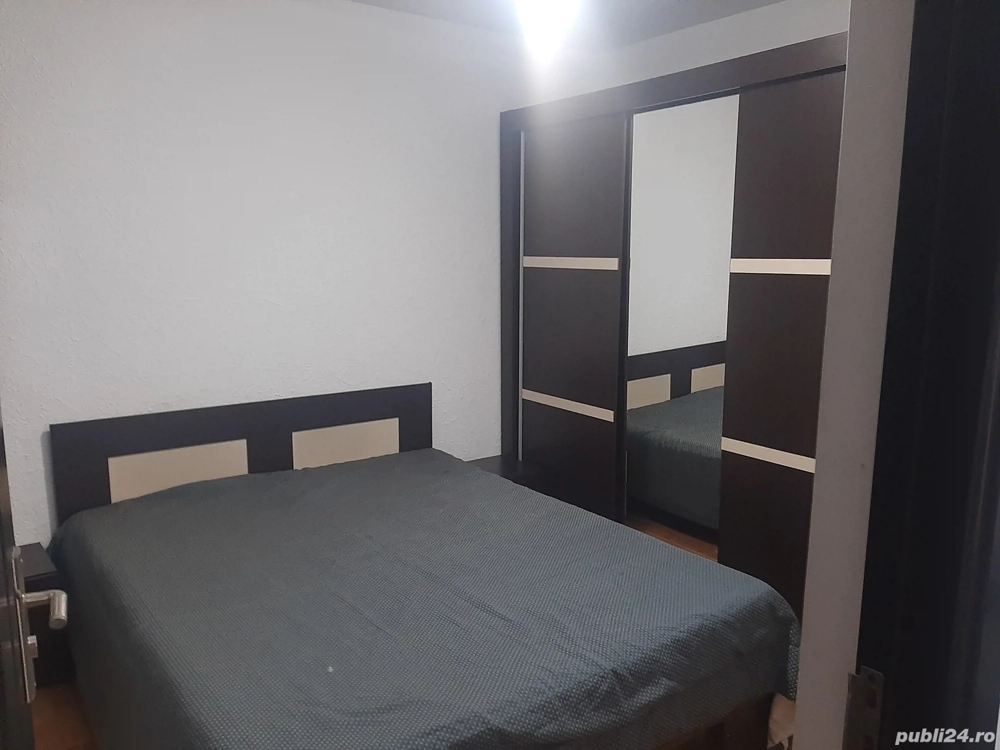 vand apartament 