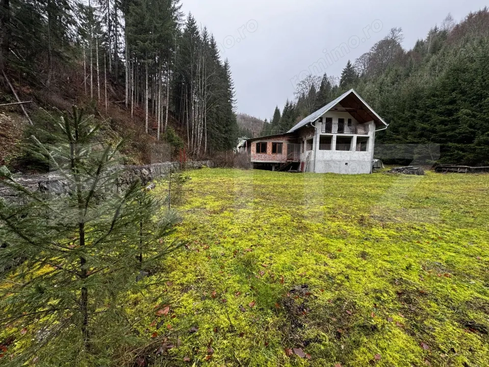 Cabană cu 4 camere, zona Șugag - Tău – Bistra