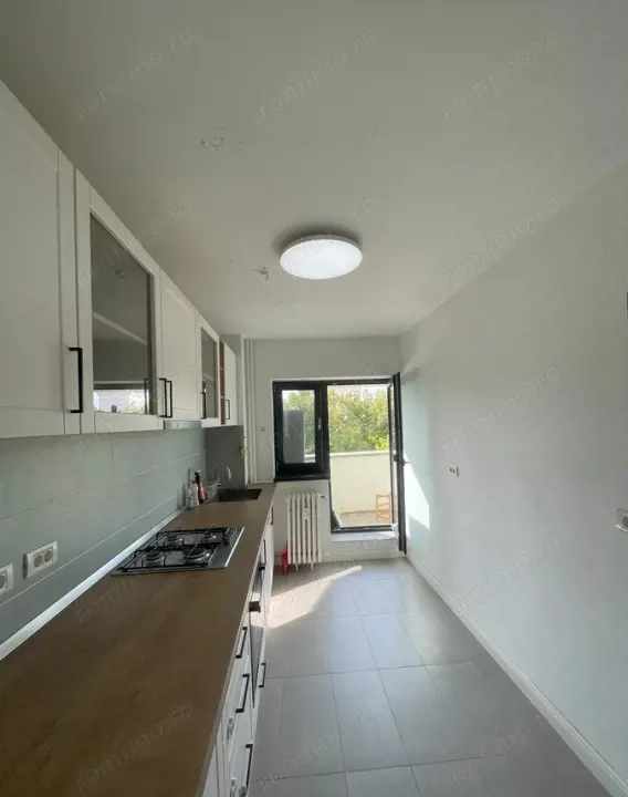 Unirii 3 camere spațioase etaj 4 Spaiul Unirii 12 renovat intregral 