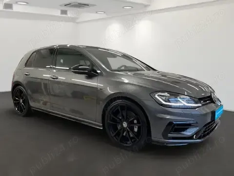 Volkswagen golf R 