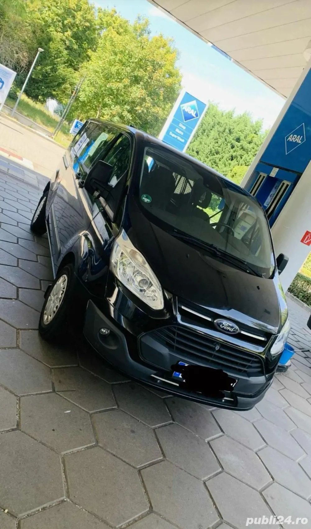 vând ford transit custom 