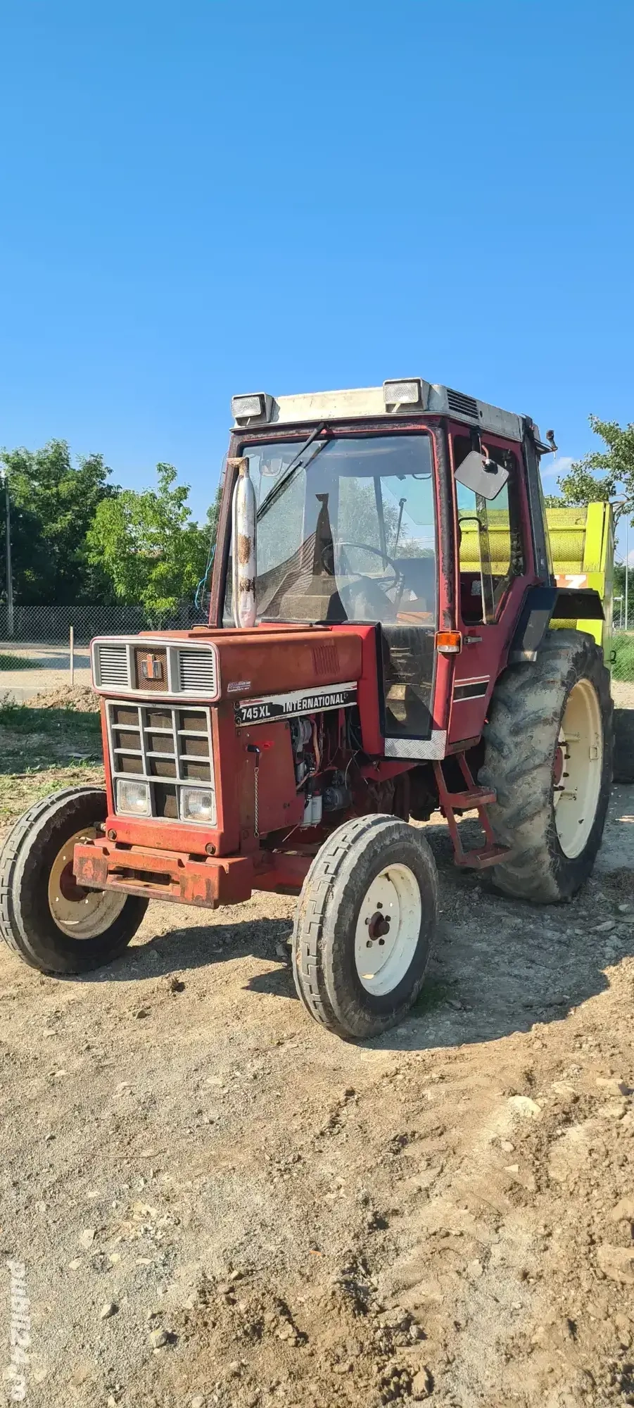 De vânzare tractor case internațional 745xl 
