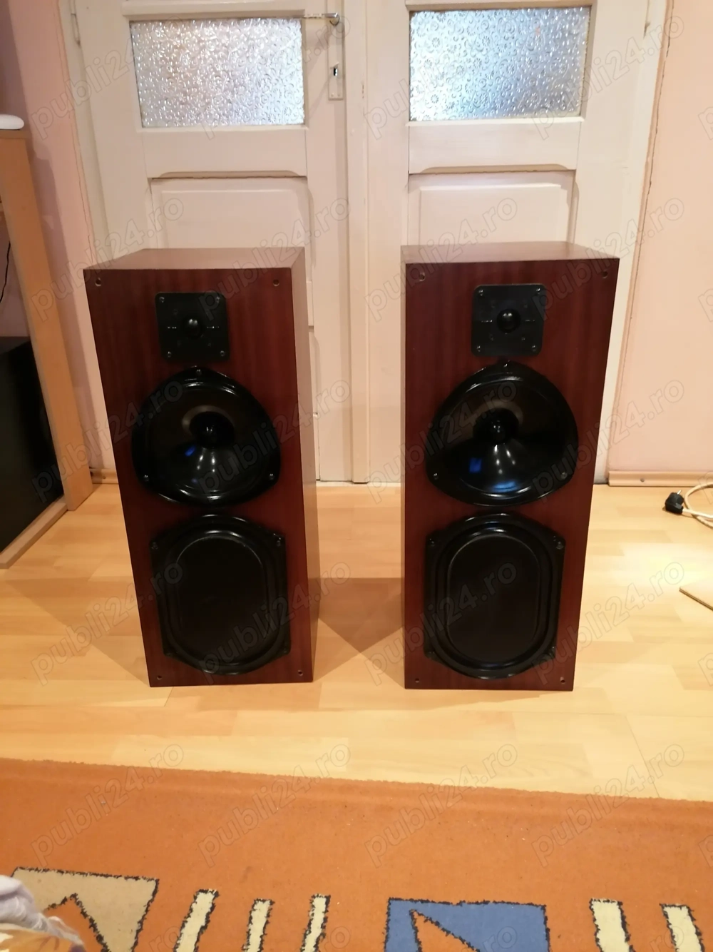 Boxe de podea KEF Carlton 3