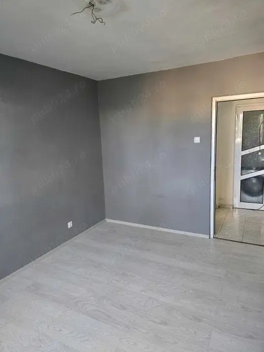 Vanzare apartament 3 camere Blv Basarabia