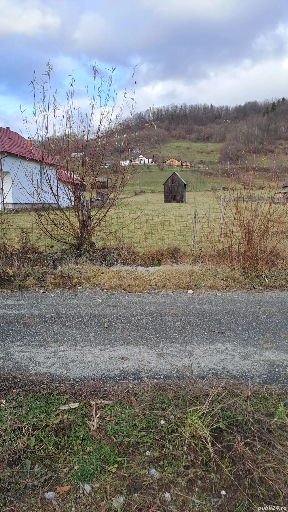 Vand teren intravilan Viseu de Sus