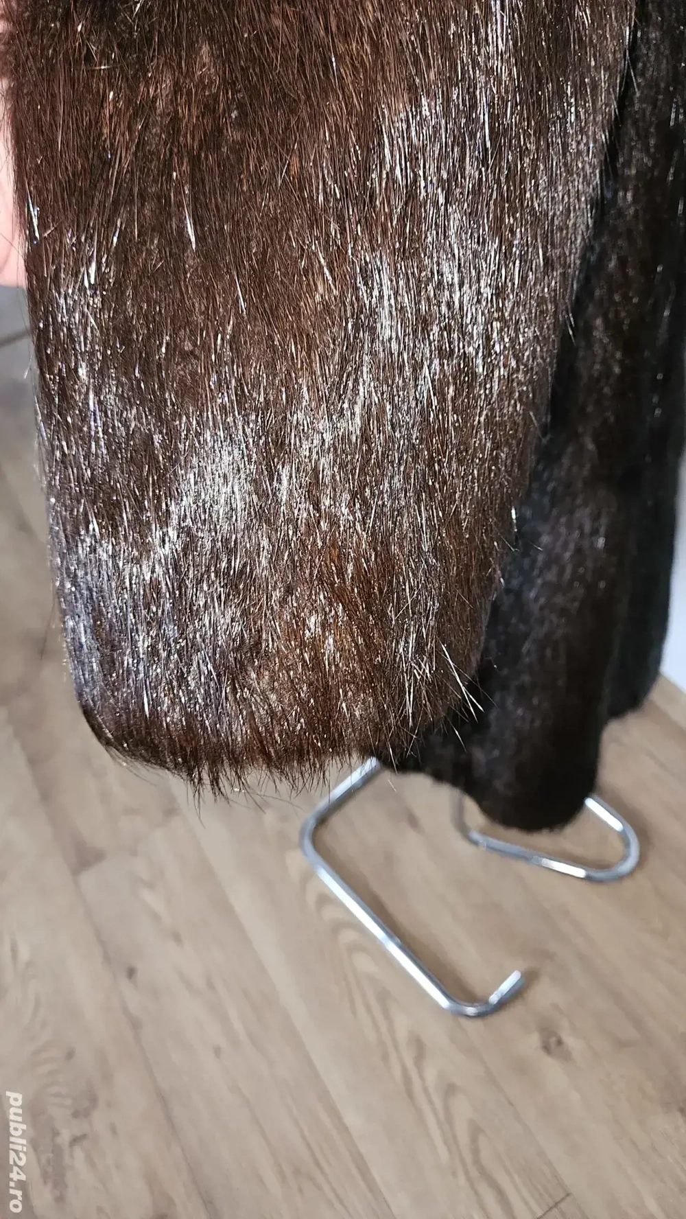 Haina blana lunga. Stare impecabila