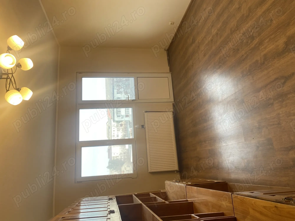 Vand apartament 3 camere decomndate