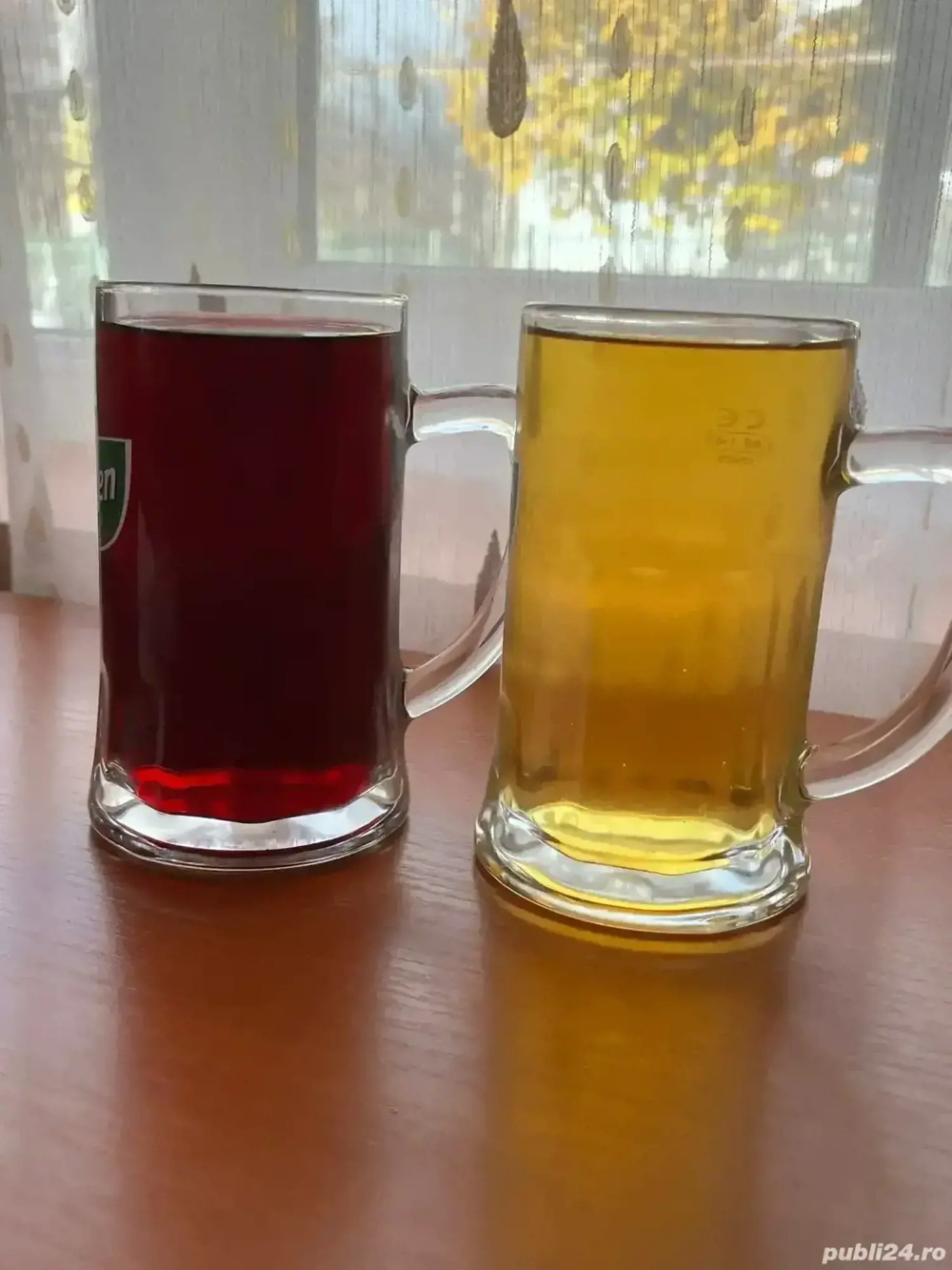 Vând vin alb și roșu