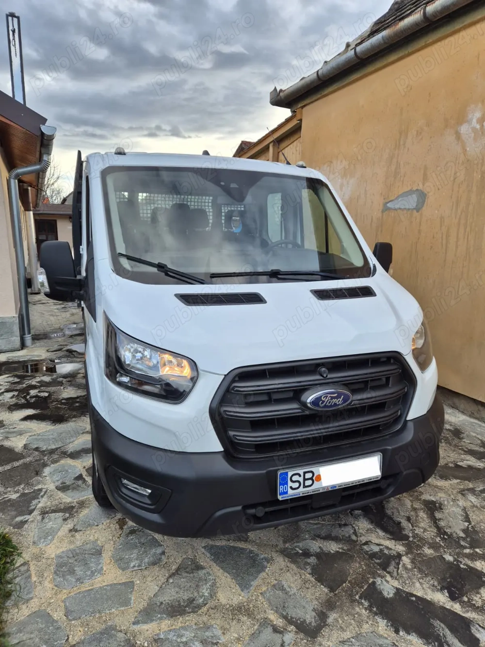 Ford Transit D-Cab 2023