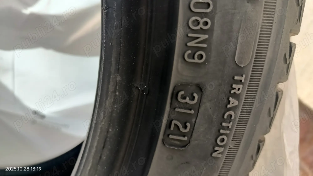 Vind 4buc.anvelope 245/45-19 vară 